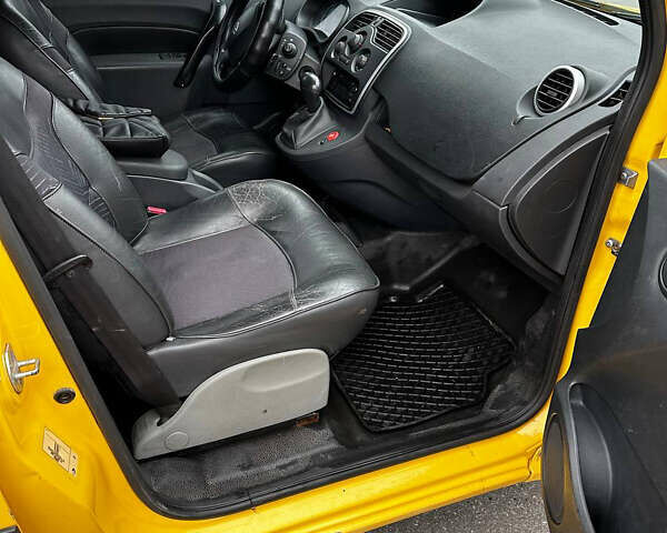 Рено Кенгу, объемом двигателя 0 л и пробегом 152 тыс. км за 9000 $, фото 7 на Automoto.ua
