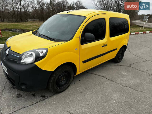 Рено Кенгу, объемом двигателя 0 л и пробегом 152 тыс. км за 9000 $, фото 4 на Automoto.ua