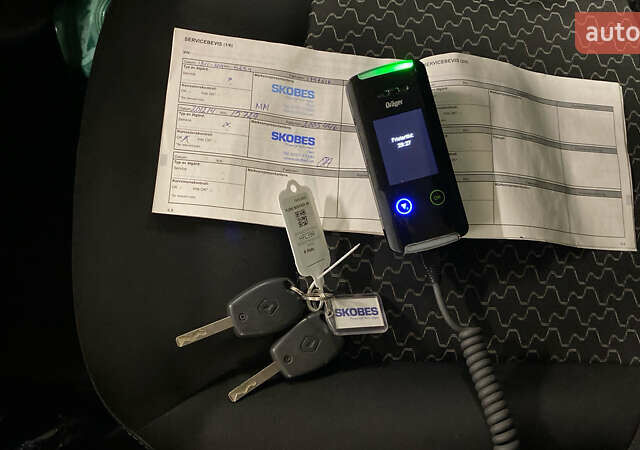 Рено Кенгу, объемом двигателя 0 л и пробегом 49 тыс. км за 9243 $, фото 2 на Automoto.ua