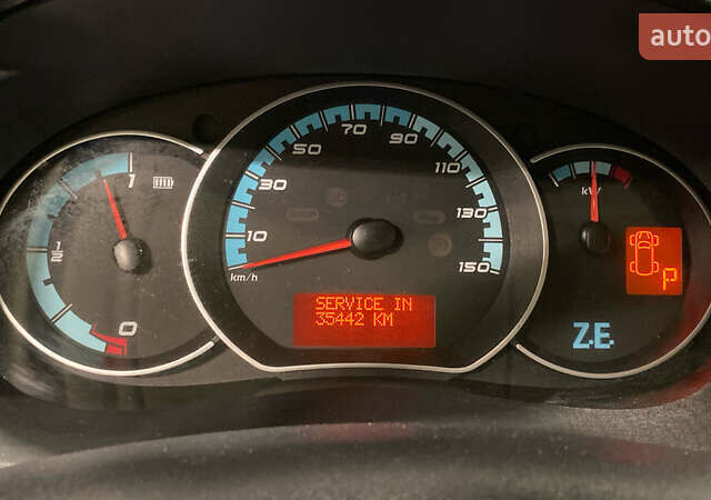 Рено Кенгу, объемом двигателя 0 л и пробегом 49 тыс. км за 9243 $, фото 1 на Automoto.ua