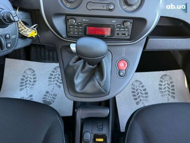 Рено Кенгу, объемом двигателя 0 л и пробегом 23 тыс. км за 6999 $, фото 16 на Automoto.ua