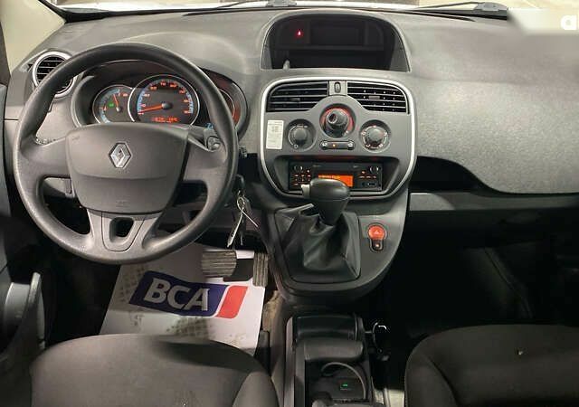 Рено Кенгу, объемом двигателя 0 л и пробегом 49 тыс. км за 8586 $, фото 4 на Automoto.ua