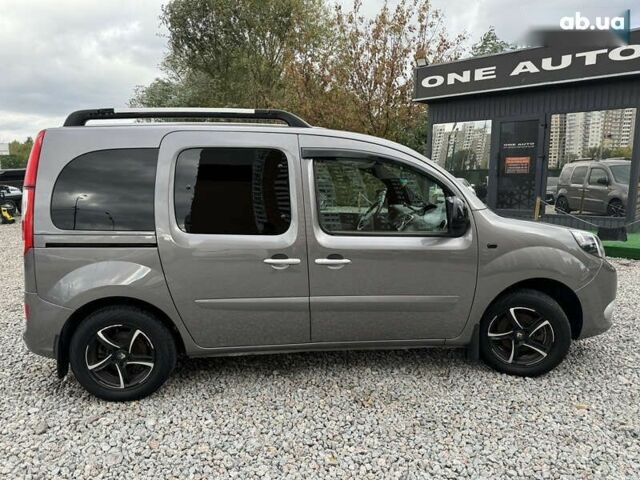 Рено Кенгу, объемом двигателя 1.5 л и пробегом 216 тыс. км за 9190 $, фото 4 на Automoto.ua