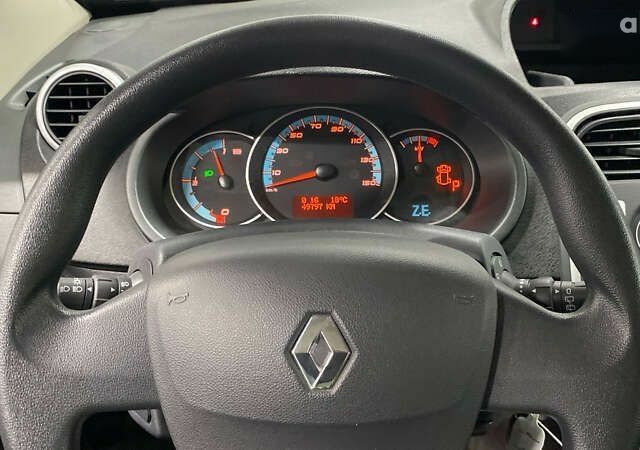 Рено Кенгу, объемом двигателя 0 л и пробегом 49 тыс. км за 8586 $, фото 12 на Automoto.ua