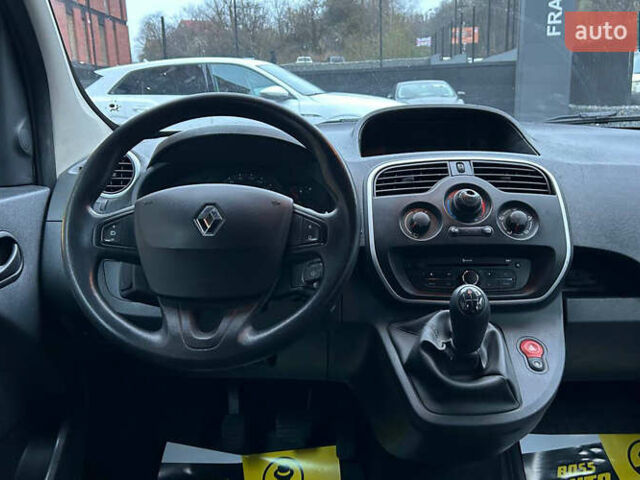 Рено Кенгу, объемом двигателя 1.5 л и пробегом 228 тыс. км за 10500 $, фото 14 на Automoto.ua