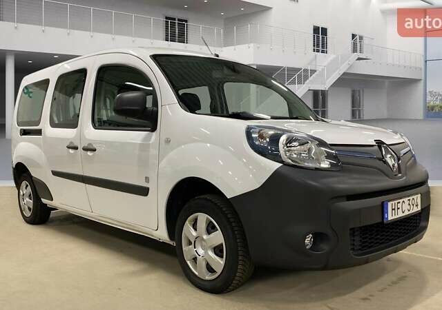 Рено Кенгу, объемом двигателя 0 л и пробегом 49 тыс. км за 9243 $, фото 15 на Automoto.ua