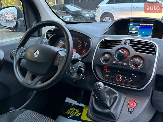 Рено Кенгу, объемом двигателя 1.5 л и пробегом 228 тыс. км за 10500 $, фото 18 на Automoto.ua