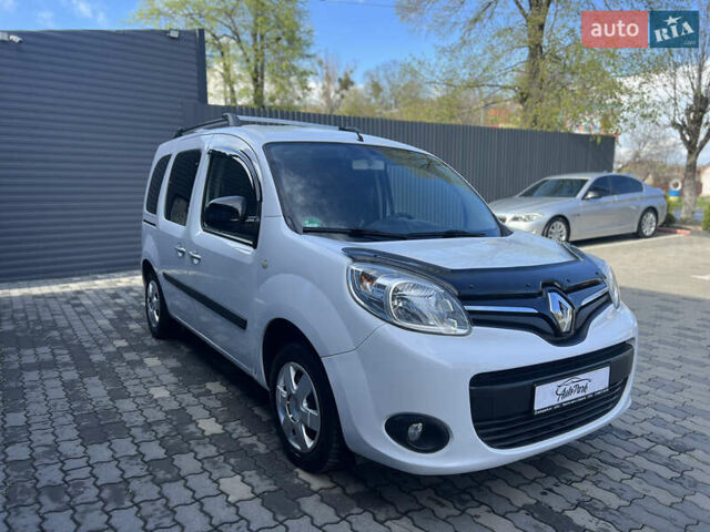 Рено Кенгу, объемом двигателя 1.5 л и пробегом 204 тыс. км за 10100 $, фото 4 на Automoto.ua