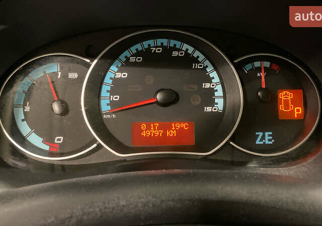 Рено Кенгу, объемом двигателя 0 л и пробегом 49 тыс. км за 9243 $, фото 6 на Automoto.ua