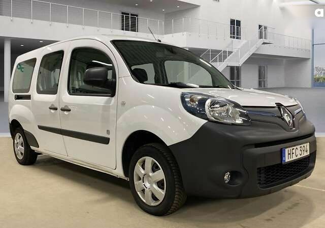 Рено Кенгу, объемом двигателя 0 л и пробегом 49 тыс. км за 8586 $, фото 15 на Automoto.ua