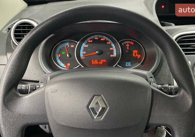 Рено Кенгу, объемом двигателя 0 л и пробегом 49 тыс. км за 9243 $, фото 12 на Automoto.ua