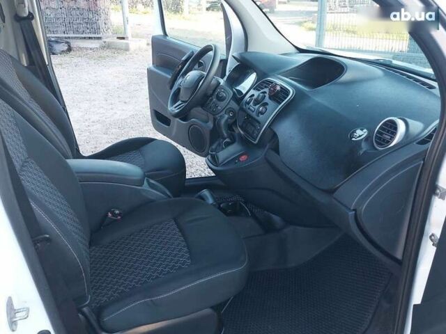 Рено Кенгу, объемом двигателя 0 л и пробегом 320 тыс. км за 7000 $, фото 13 на Automoto.ua