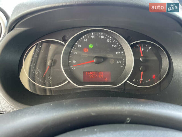 Рено Кенгу, объемом двигателя 1.5 л и пробегом 174 тыс. км за 12300 $, фото 40 на Automoto.ua