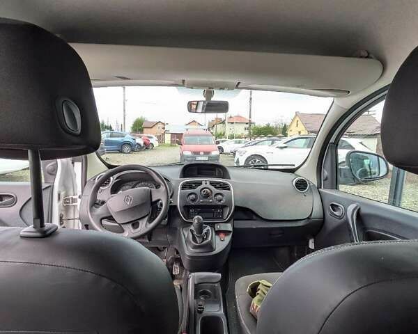 Рено Кенгу, объемом двигателя 0 л и пробегом 266 тыс. км за 9700 $, фото 12 на Automoto.ua