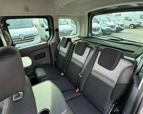 Рено Кенгу, объемом двигателя 1.2 л и пробегом 155 тыс. км за 13500 $, фото 20 на Automoto.ua