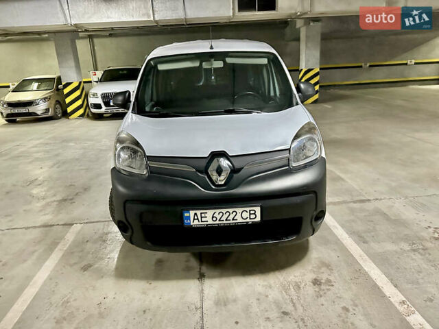 Рено Кенгу, объемом двигателя 0 л и пробегом 127 тыс. км за 11600 $, фото 2 на Automoto.ua