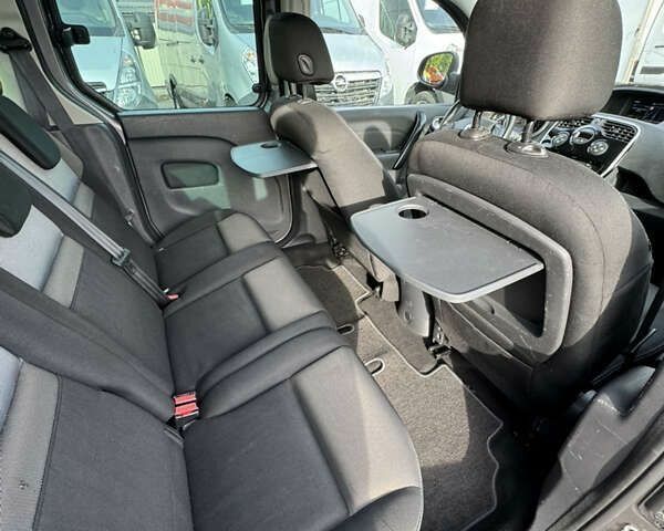 Рено Кенгу, объемом двигателя 1.2 л и пробегом 155 тыс. км за 13500 $, фото 29 на Automoto.ua