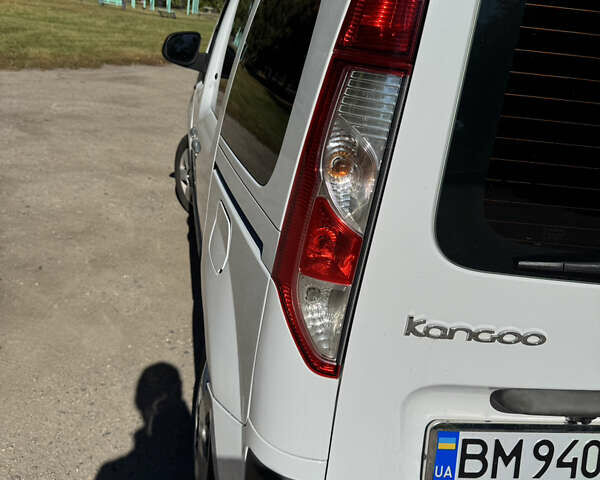 Рено Кєнгу, об'ємом двигуна 1.5 л та пробігом 209 тис. км за 12500 $, фото 11 на Automoto.ua