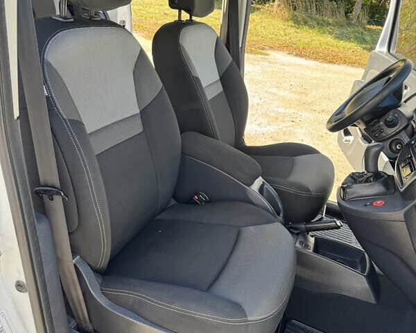 Рено Кєнгу, об'ємом двигуна 1.5 л та пробігом 209 тис. км за 12500 $, фото 18 на Automoto.ua