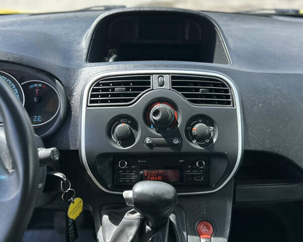 Рено Кєнгу, об'ємом двигуна 0 л та пробігом 114 тис. км за 7800 $, фото 17 на Automoto.ua