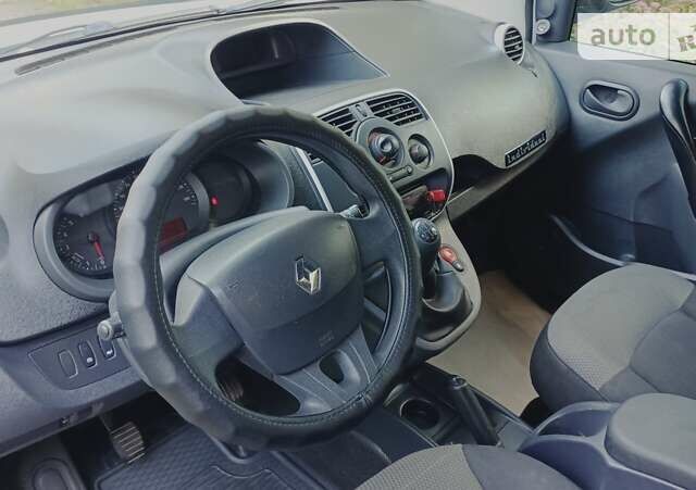 Рено Кєнгу, об'ємом двигуна 1.46 л та пробігом 165 тис. км за 10700 $, фото 9 на Automoto.ua
