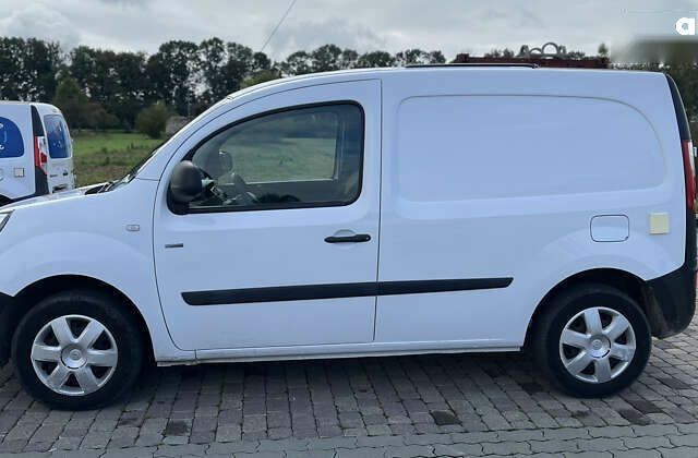 Рено Кенгу 2017 в Львове на Automoto.ua Рено Кенгу, объемом двигателя 0 л и пробегом 36 тыс. км за 9990 $, фото 5 на Automoto.ua