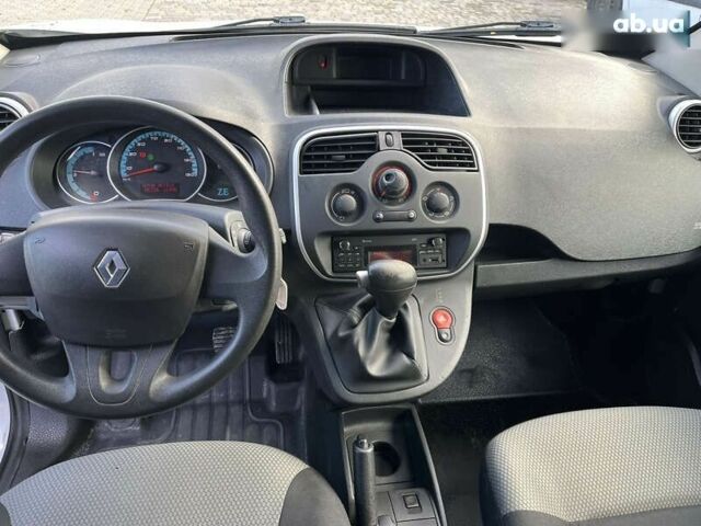 Рено Кенгу 2017 в Львове на Automoto.ua Рено Кенгу, объемом двигателя 0 л и пробегом 36 тыс. км за 9990 $, фото 12 на Automoto.ua