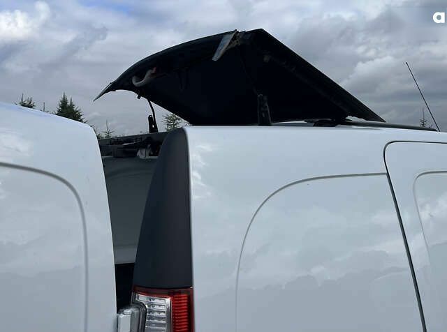 Рено Кенгу 2017 в Львове на Automoto.ua Рено Кенгу, объемом двигателя 0 л и пробегом 36 тыс. км за 9990 $, фото 10 на Automoto.ua