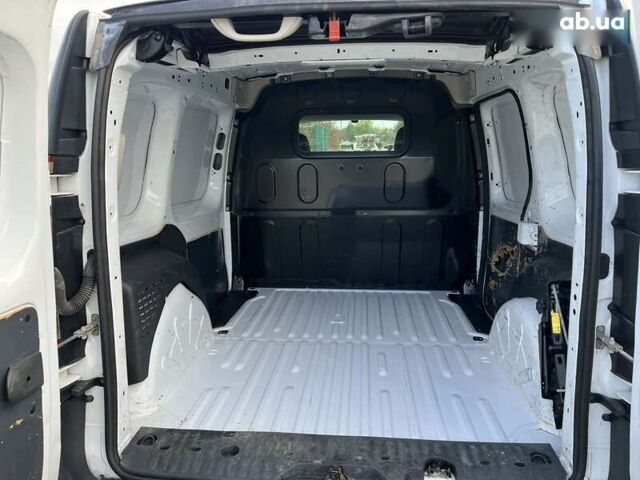 Рено Кенгу 2017 в Львове на Automoto.ua Рено Кенгу, объемом двигателя 0 л и пробегом 36 тыс. км за 9990 $, фото 8 на Automoto.ua