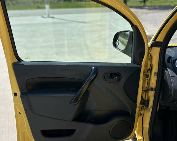Рено Кєнгу, об'ємом двигуна 0 л та пробігом 114 тис. км за 7800 $, фото 13 на Automoto.ua