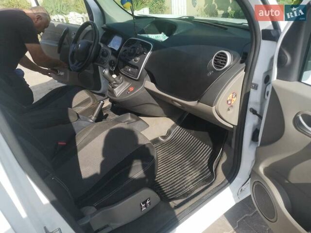 Рено Кєнгу, об'ємом двигуна 1.5 л та пробігом 226 тис. км за 12500 $, фото 21 на Automoto.ua