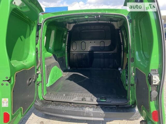Рено Кенгу, объемом двигателя 1.5 л и пробегом 187 тыс. км за 9750 $, фото 4 на Automoto.ua