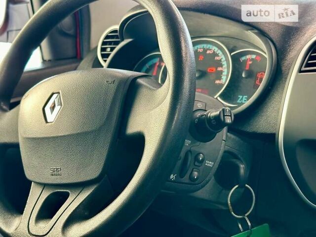 Рено Кенгу, объемом двигателя 0 л и пробегом 66 тыс. км за 8900 $, фото 25 на Automoto.ua