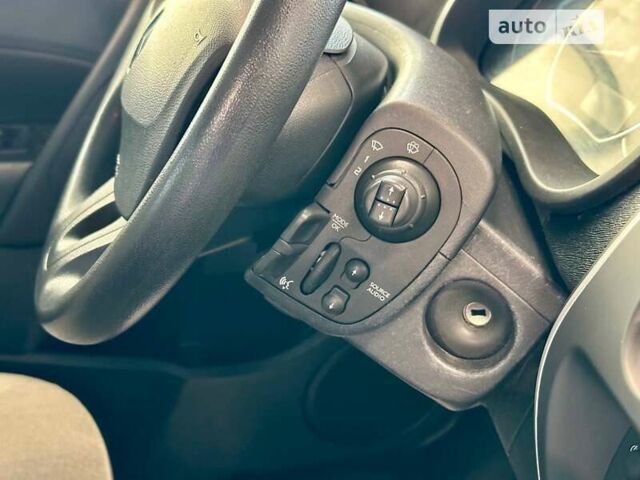Рено Кенгу, объемом двигателя 0 л и пробегом 66 тыс. км за 8900 $, фото 27 на Automoto.ua