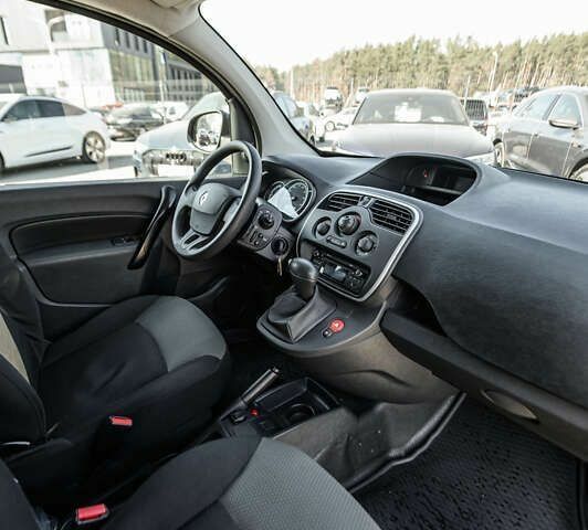 Рено Кенгу, объемом двигателя 0 л и пробегом 59 тыс. км за 9300 $, фото 13 на Automoto.ua