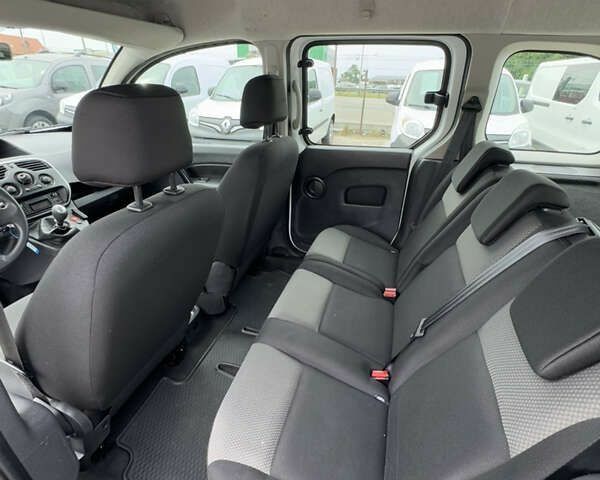 Рено Кенгу, объемом двигателя 1.5 л и пробегом 144 тыс. км за 14200 $, фото 22 на Automoto.ua