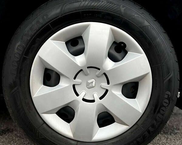 Рено Кєнгу, об'ємом двигуна 1.5 л та пробігом 144 тис. км за 14299 $, фото 14 на Automoto.ua