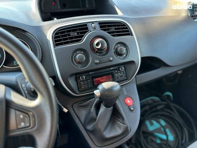 Рено Кенгу 2019 в Львове на Automoto.ua Рено Кенгу, объемом двигателя 0 л и пробегом 63 тыс. км за 9900 $, фото 5 на Automoto.ua