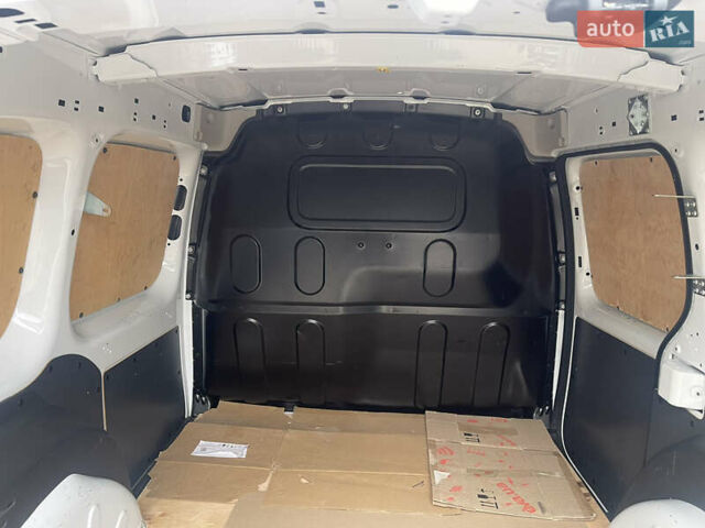 Рено Кенгу, объемом двигателя 0 л и пробегом 65 тыс. км за 9900 $, фото 14 на Automoto.ua