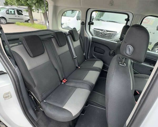 Рено Кєнгу, об'ємом двигуна 1.5 л та пробігом 144 тис. км за 13500 $, фото 27 на Automoto.ua