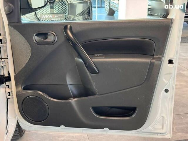 Рено Кенгу, объемом двигателя 0 л и пробегом 99 тыс. км за 13790 $, фото 22 на Automoto.ua