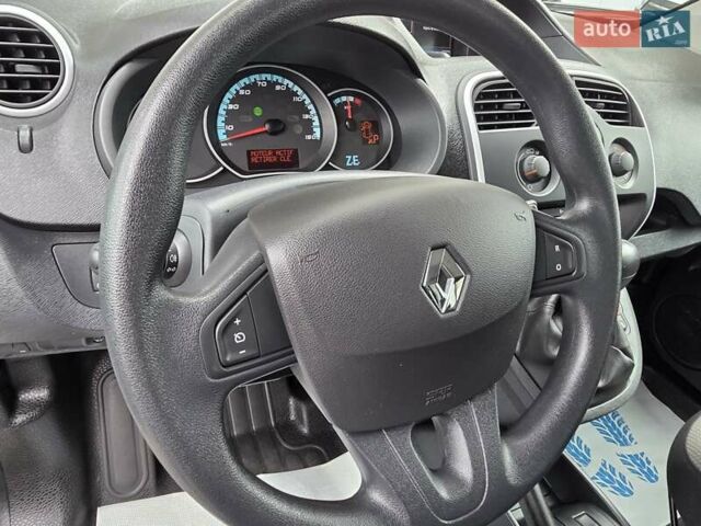 Рено Кенгу, объемом двигателя 0 л и пробегом 26 тыс. км за 14600 $, фото 40 на Automoto.ua