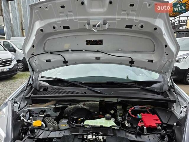 Рено Кенгу, объемом двигателя 0 л и пробегом 26 тыс. км за 14600 $, фото 57 на Automoto.ua