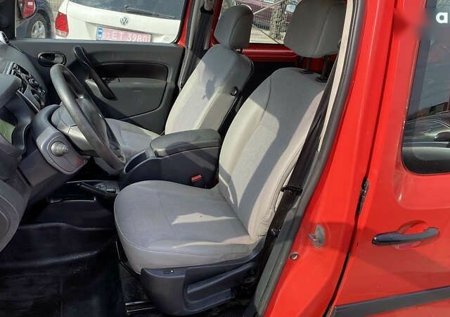 Рено Кенгу, объемом двигателя 0 л и пробегом 71 тыс. км за 11200 $, фото 16 на Automoto.ua