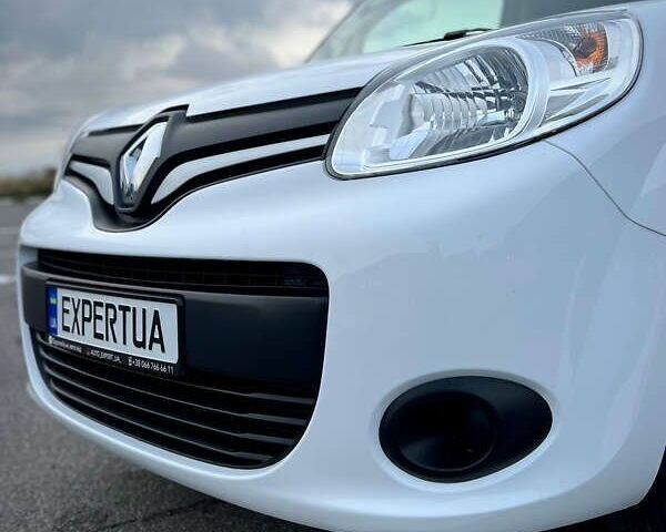 Рено Кєнгу, об'ємом двигуна 1.5 л та пробігом 144 тис. км за 14299 $, фото 8 на Automoto.ua