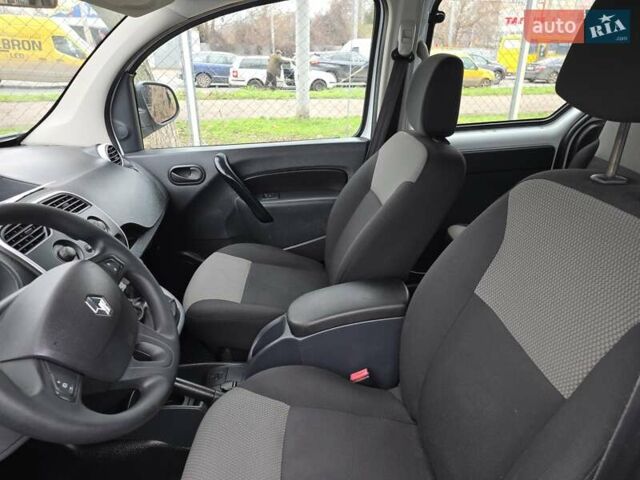 Рено Кенгу, объемом двигателя 0 л и пробегом 26 тыс. км за 14600 $, фото 46 на Automoto.ua