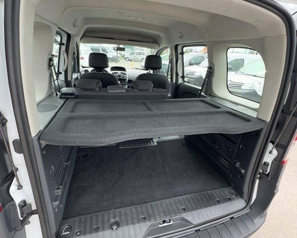 Рено Кєнгу, об'ємом двигуна 1.5 л та пробігом 144 тис. км за 13500 $, фото 29 на Automoto.ua