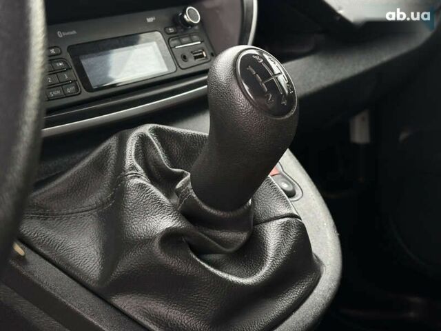 Рено Кєнгу, об'ємом двигуна 1.5 л та пробігом 140 тис. км за 10900 $, фото 13 на Automoto.ua