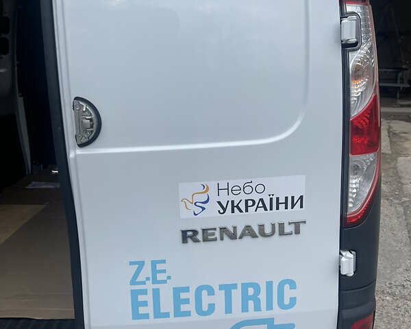 Рено Кенгу, объемом двигателя 0 л и пробегом 65 тыс. км за 9900 $, фото 16 на Automoto.ua