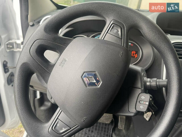 Рено Кенгу, объемом двигателя 0 л и пробегом 65 тыс. км за 9900 $, фото 10 на Automoto.ua